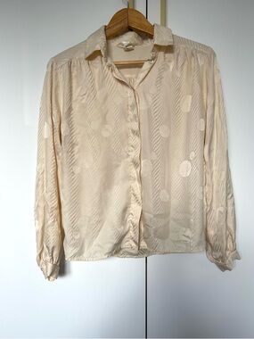 Andre 100% silk vintage Cream Button-Up Satin Blouse Large